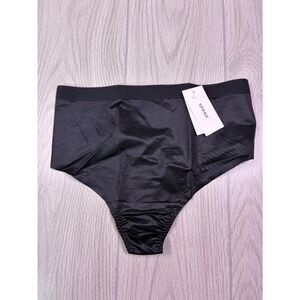 Spanx Everyday Shaping Thong Very Black Medium 10394R Support Level 2 New